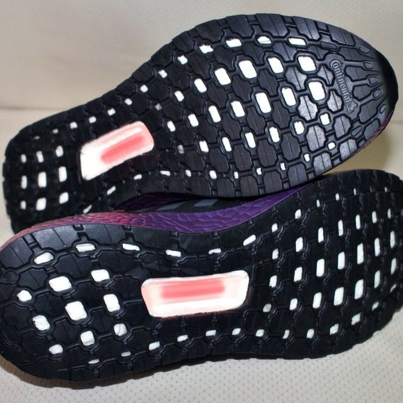 Adidas UltraBoost ISS Men Shoes- OPEN TO OFFERS!! - Picture 4 of 5